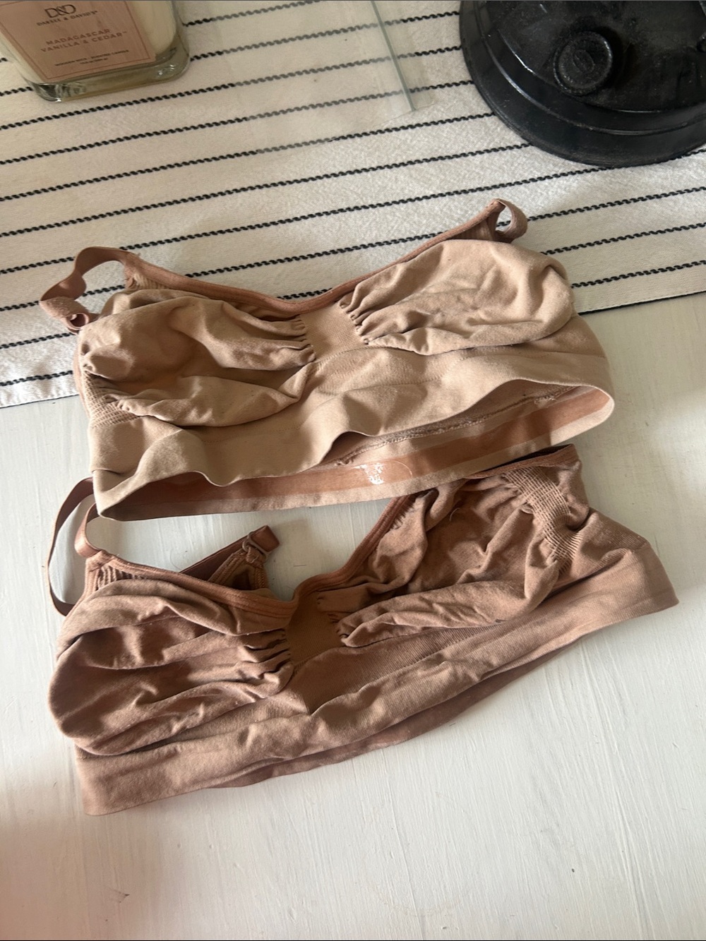 Skims  2 Seamless Nude Wireless Bralette — Soft Everyday Comfort